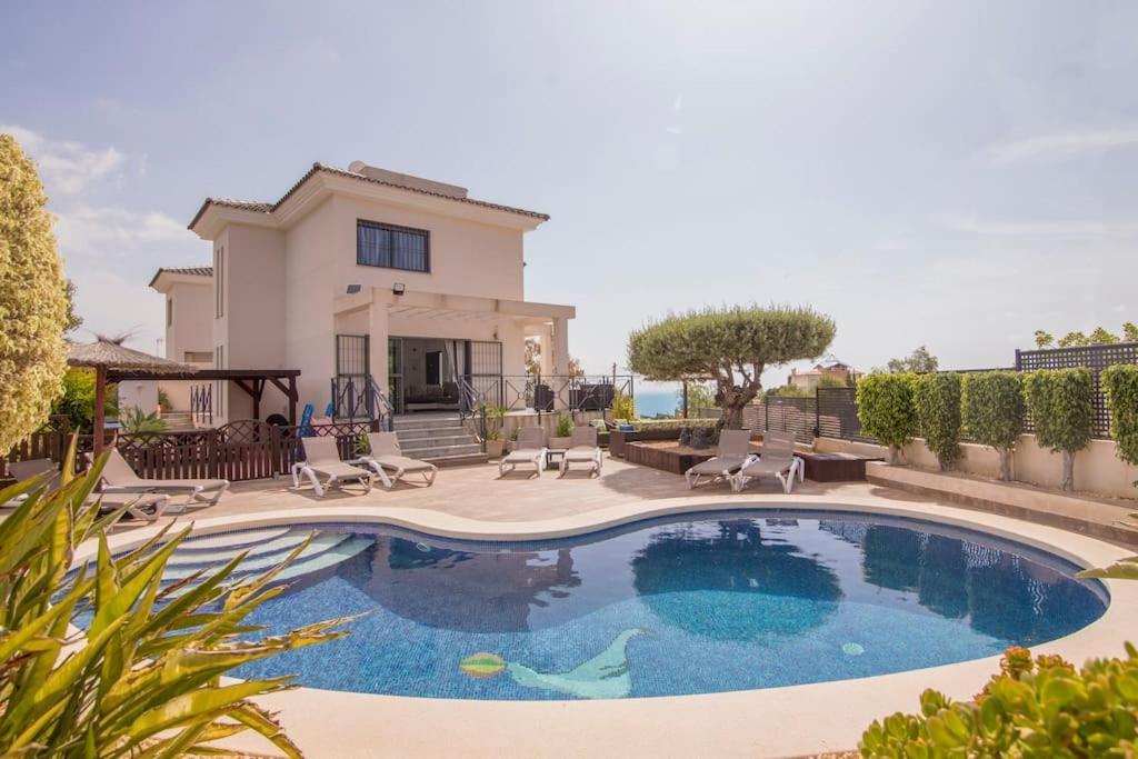 Villa Moderna Con Piscina El Campello Exterior photo
