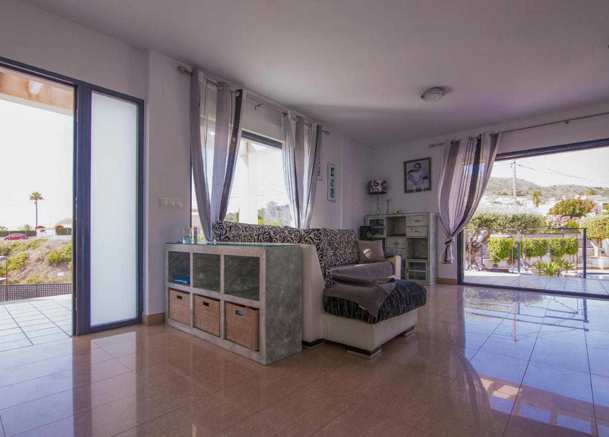 Villa Moderna Con Piscina El Campello Exterior photo